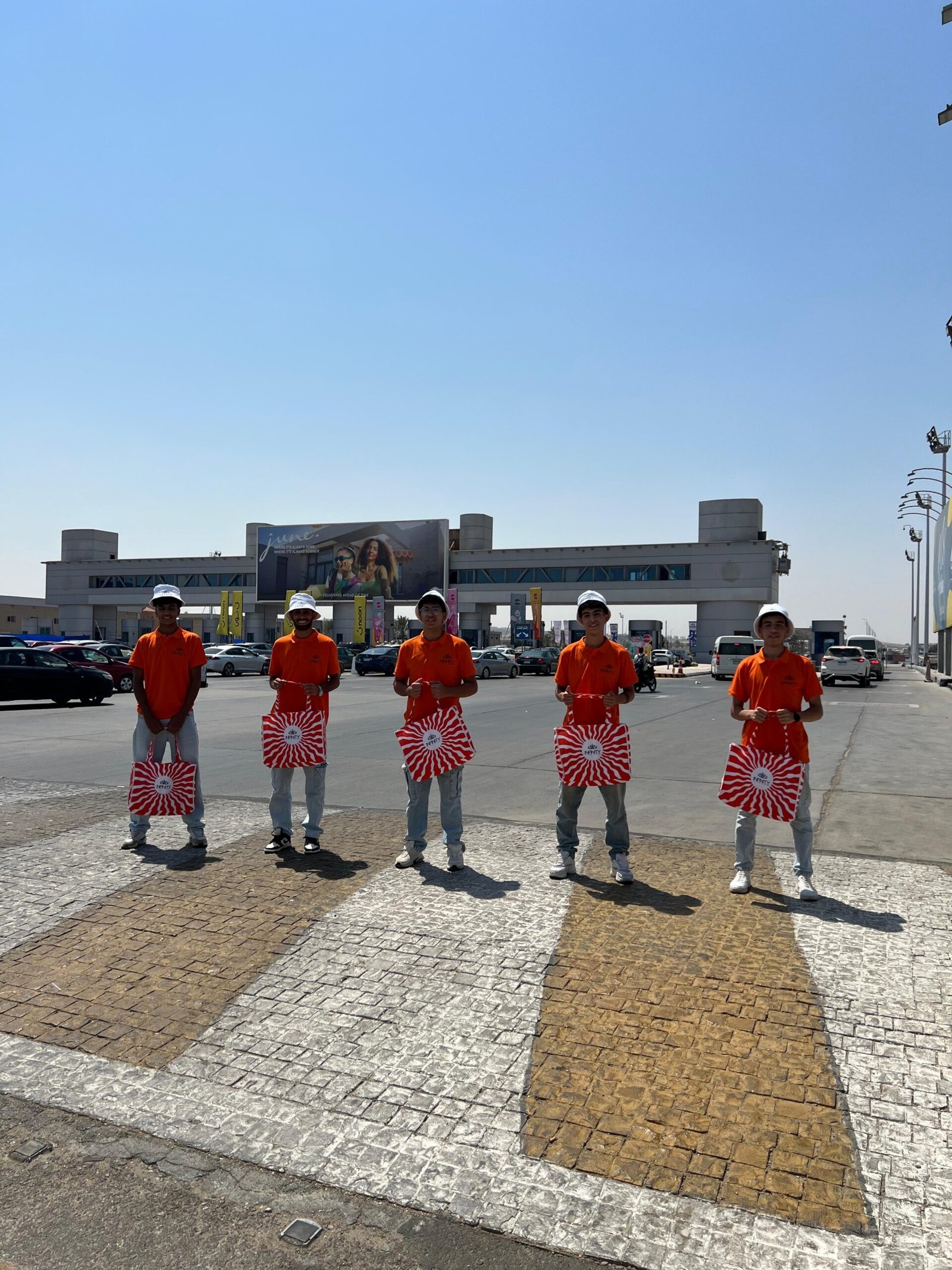 e26a6434-6985-4bf5-9950-cac841298ed4 2